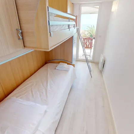 3 Pieces Climatise Avec Terrasse, Garage Et Wifi A - Fr-1-196-342 Ментона