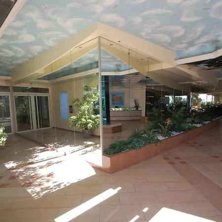 3 Pieces Climatise Avec Terrasse, Garage Et Wifi A - Fr-1-196-342 Μεντόν